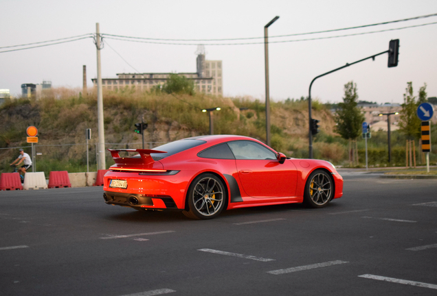 Porsche 992 Carrera 4S