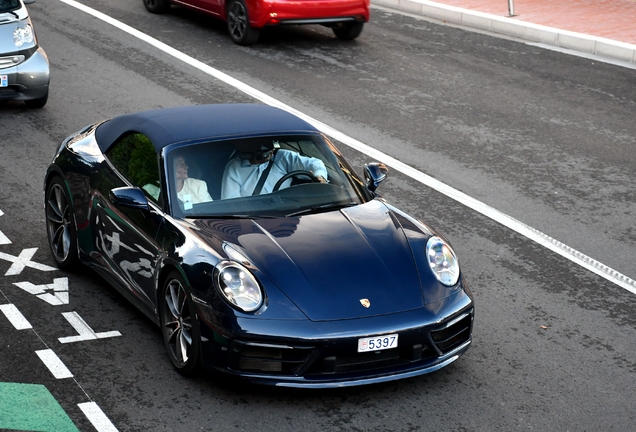 Porsche 992 Carrera 4S Cabriolet