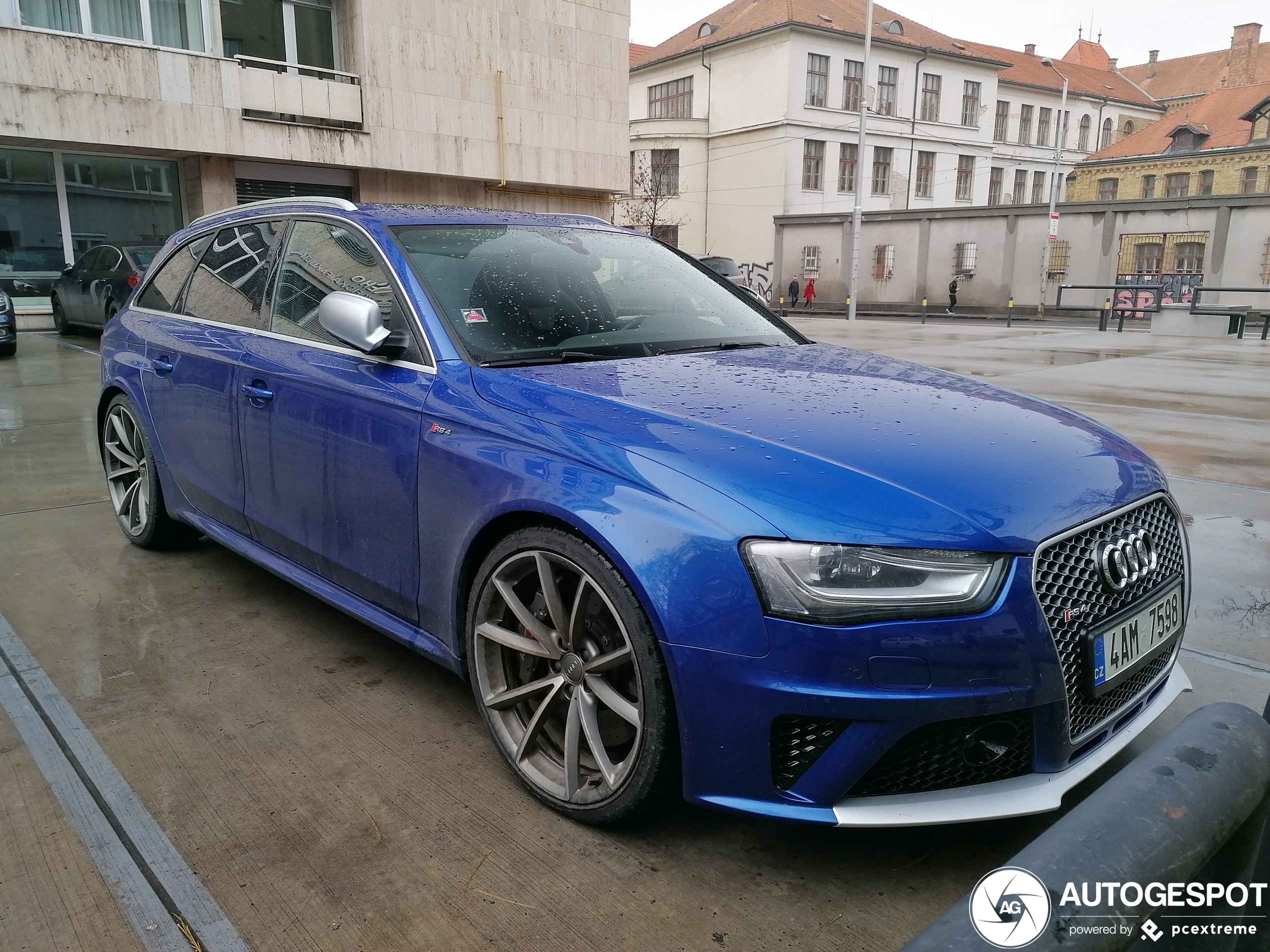 Audi RS4 Avant B8