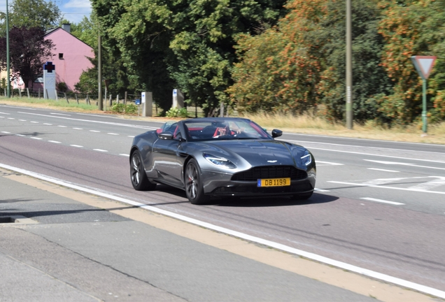 Aston Martin DB11 V8 Volante