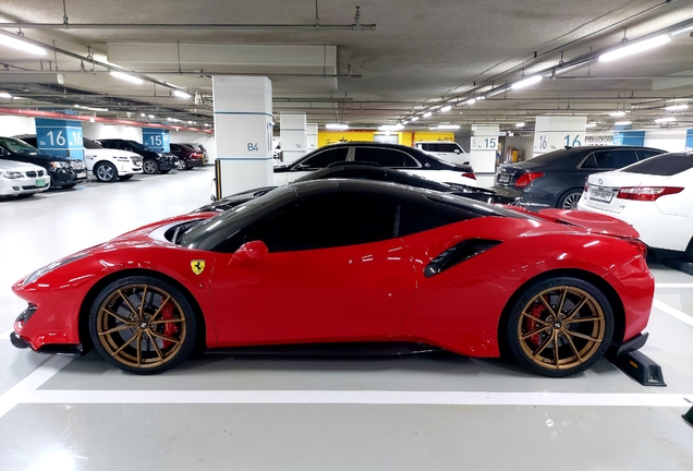 Ferrari 488 Pista