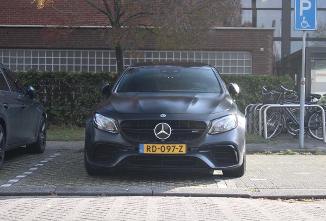 Mercedes-AMG E 63 S W213