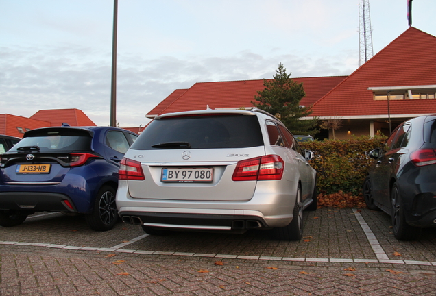 Mercedes-Benz E 63 AMG S212