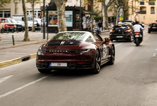 Porsche 992 Targa 4S Heritage Design Edition