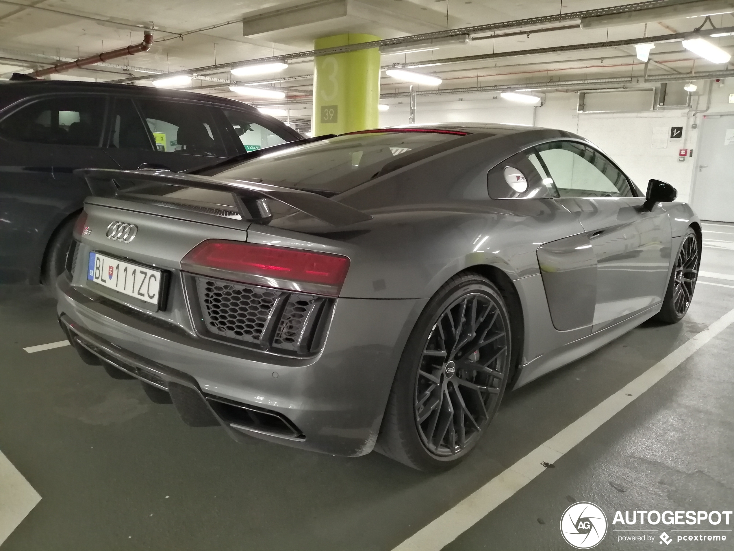 Audi R8 V10 Plus 2015