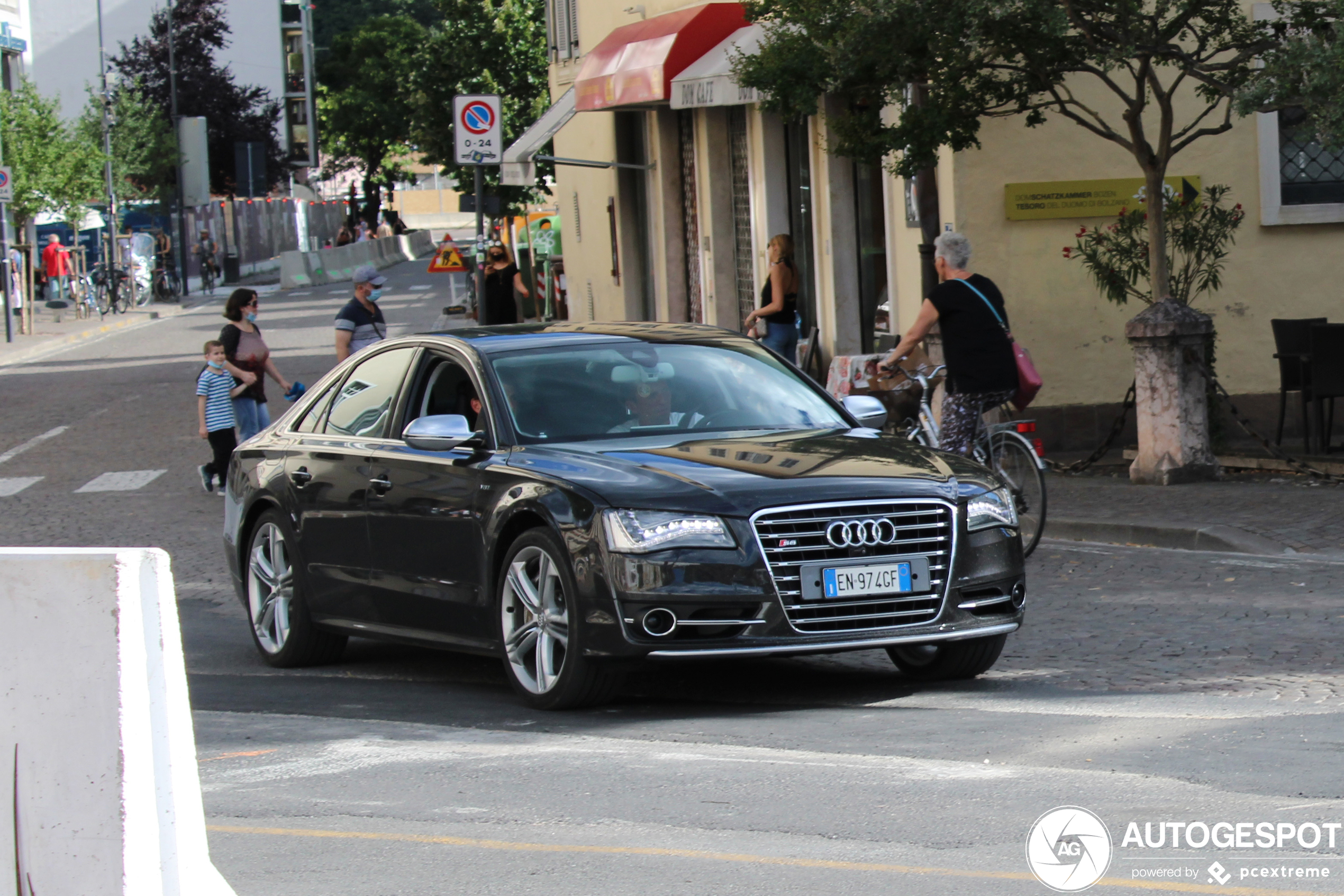 Audi S8 D4