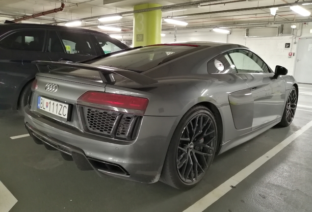 Audi R8 V10 Plus 2015