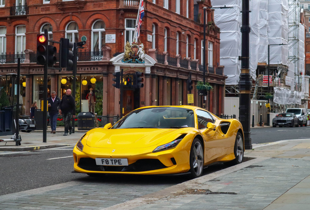 Ferrari F8 Spider