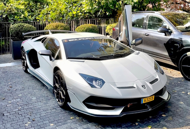 Lamborghini Aventador LP770-4 SVJ