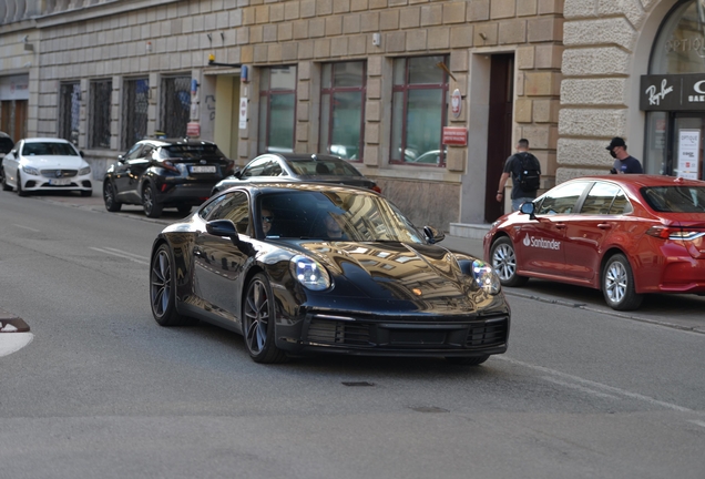 Porsche 992 Carrera 4S