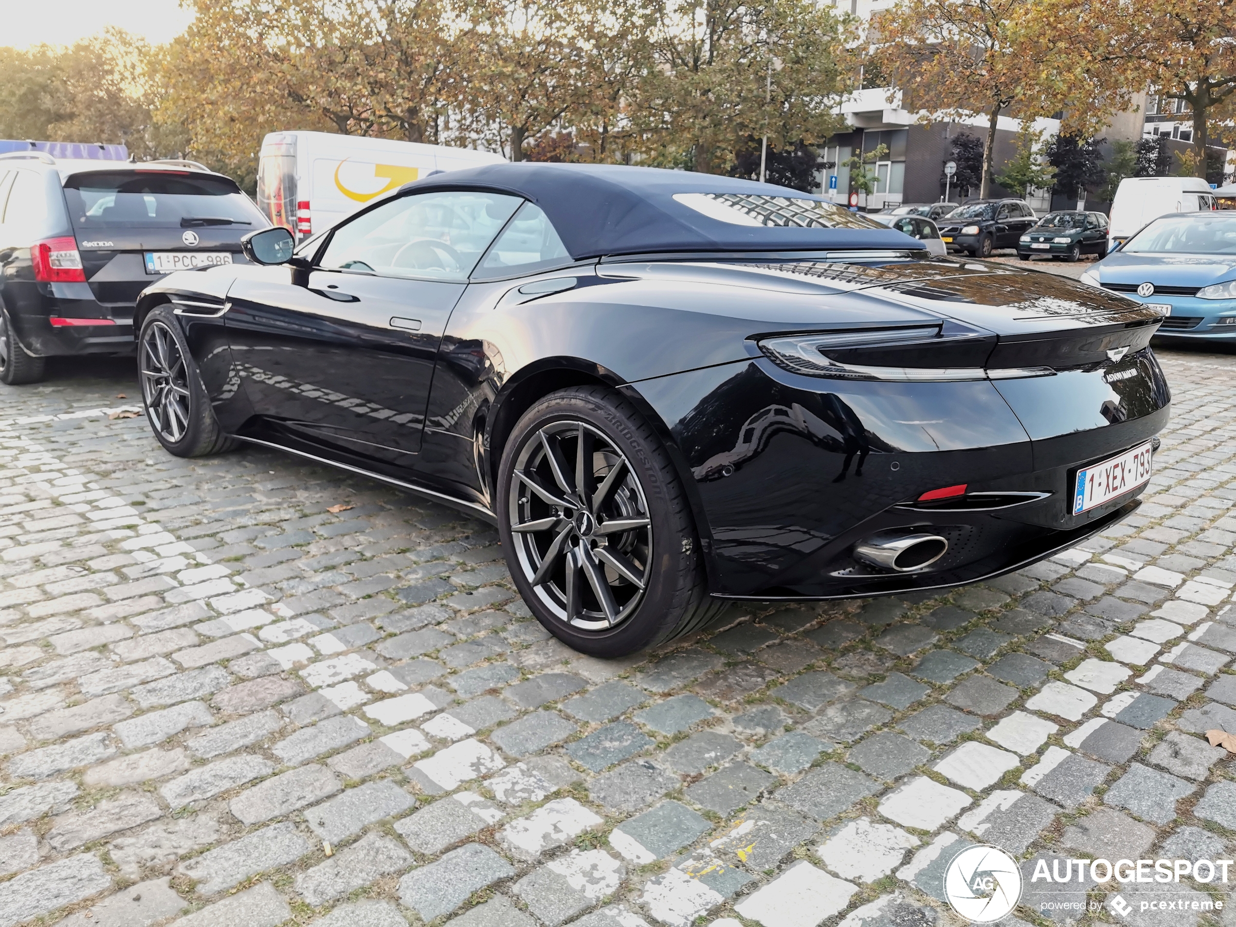 Aston Martin DB11 V8 Volante