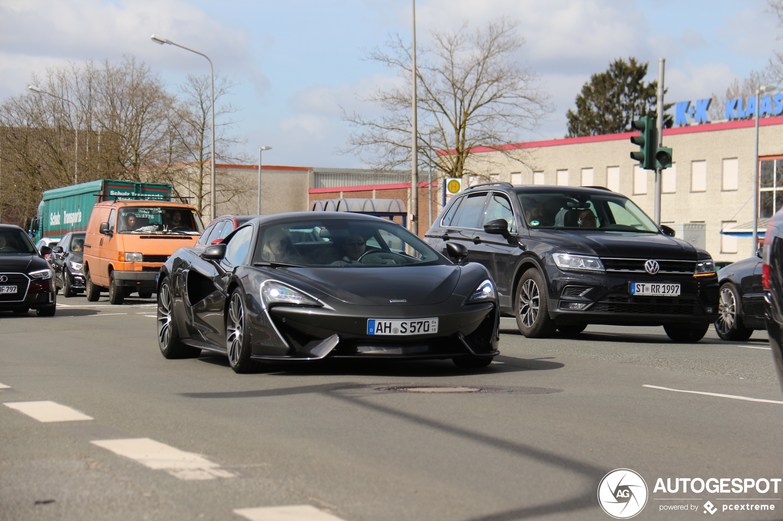 McLaren 570S