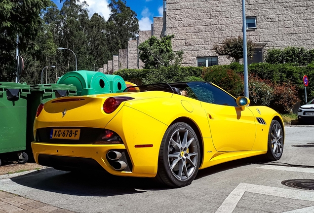 Ferrari California