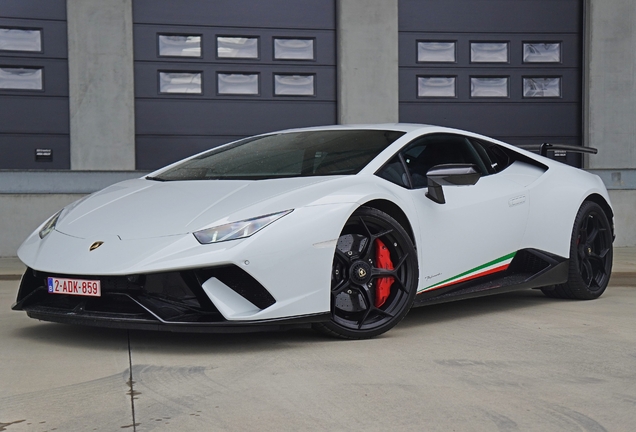 Lamborghini Huracán LP640-4 Performante