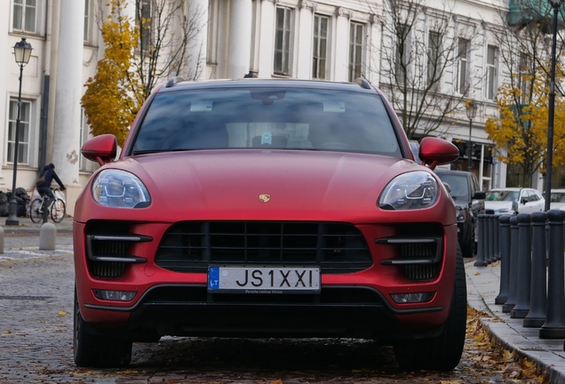 Porsche 95B Macan GTS