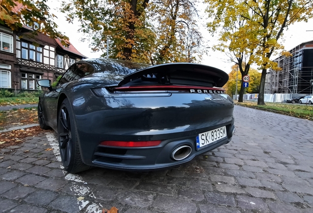 Porsche 992 Carrera 4S