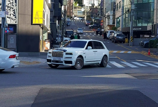 Rolls-Royce Mansory Cullinan Wide Body