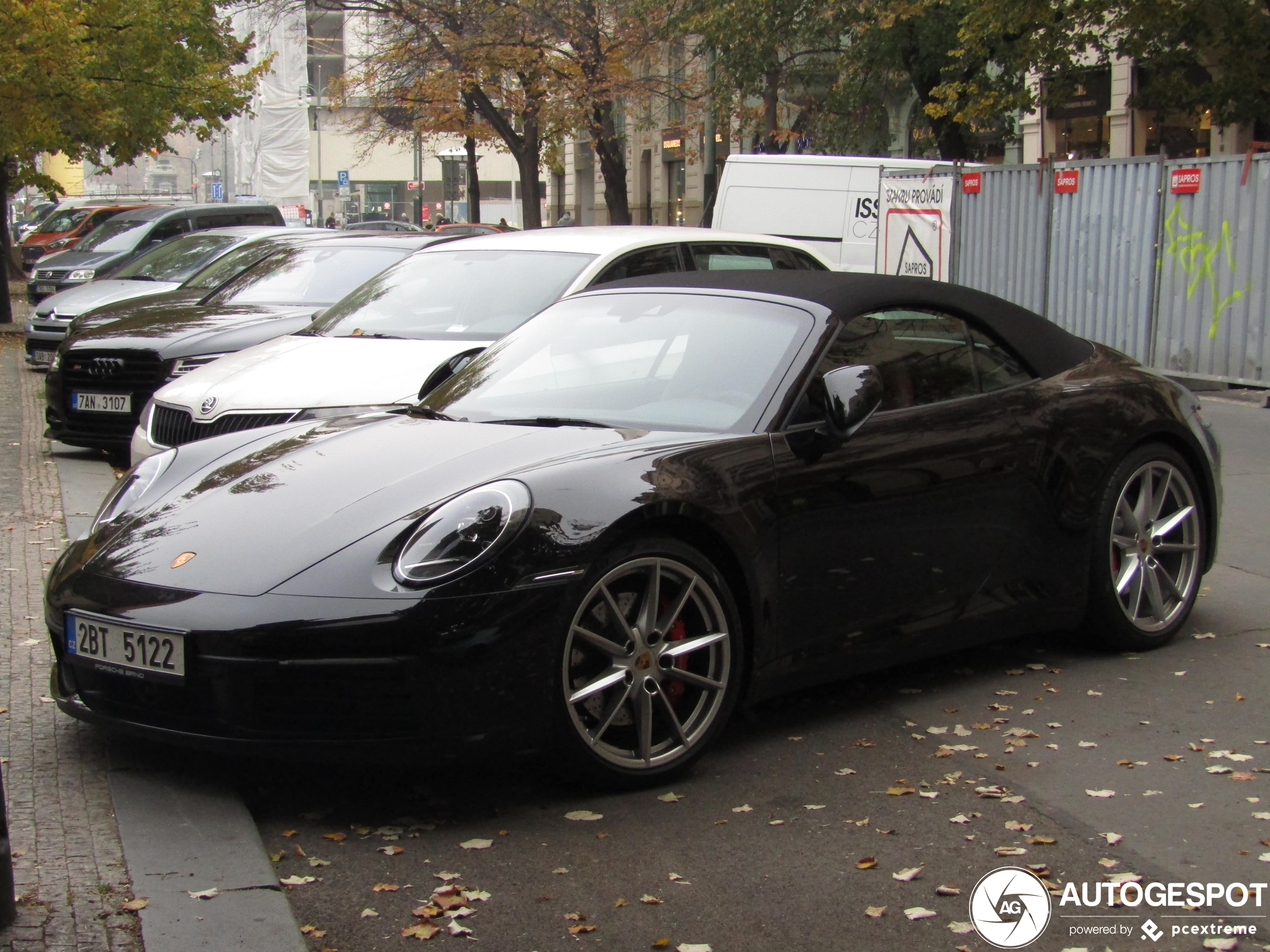 Porsche 992 Carrera 4S Cabriolet