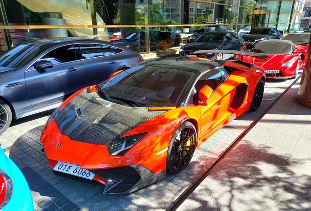 Lamborghini Aventador LP700-4 Roadster