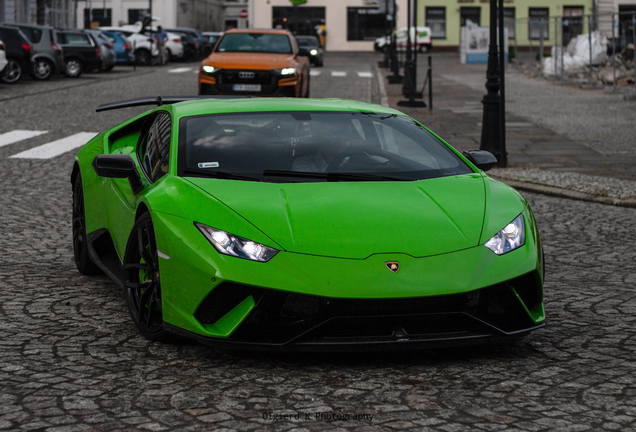 Lamborghini Huracán LP640-4 Performante