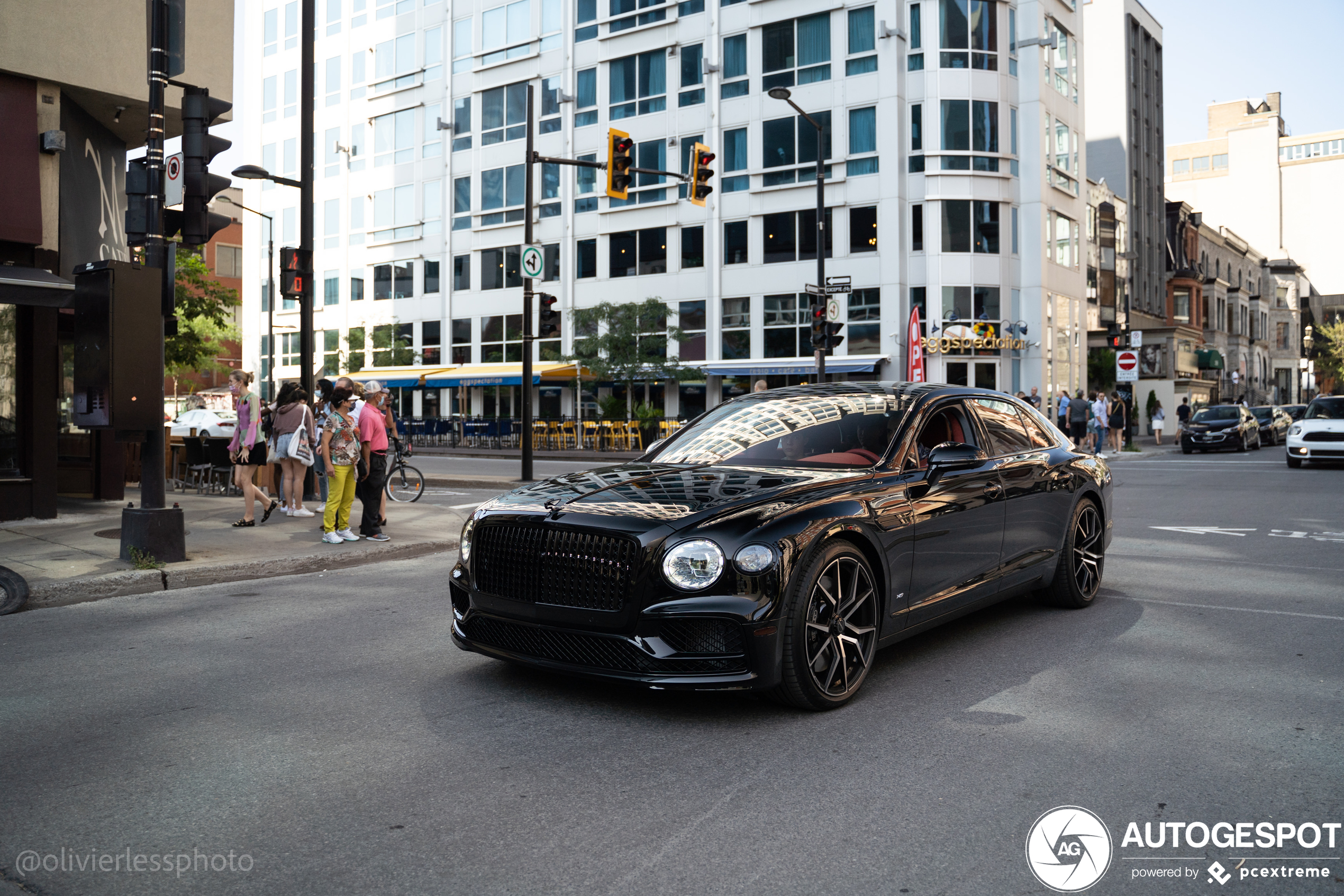 Bentley Flying Spur V8 2021