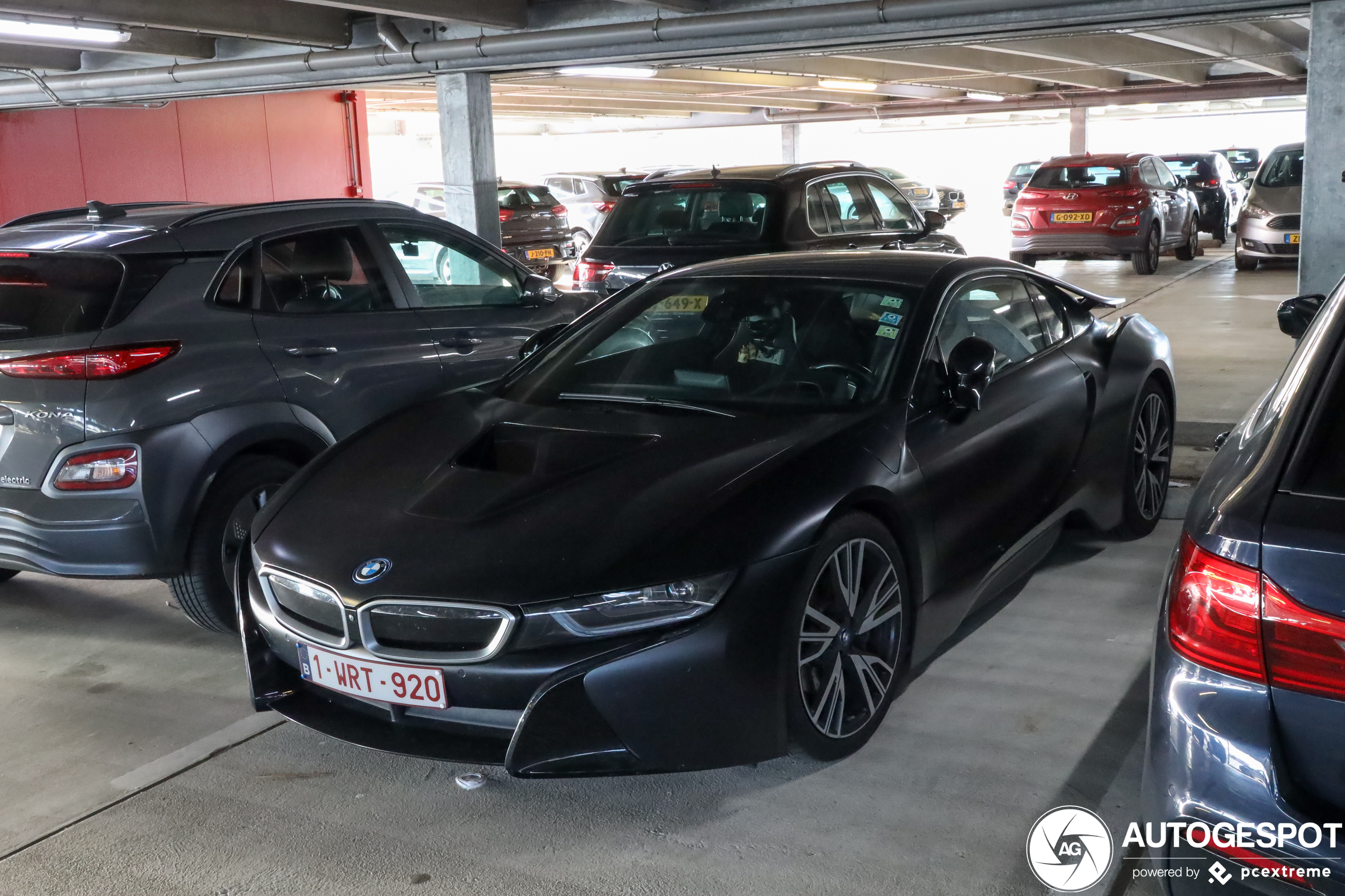 BMW i8