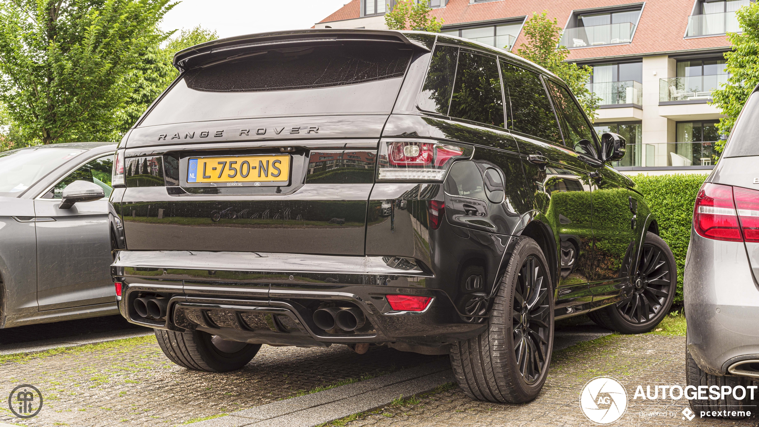 Land Rover Range Rover Sport SVR