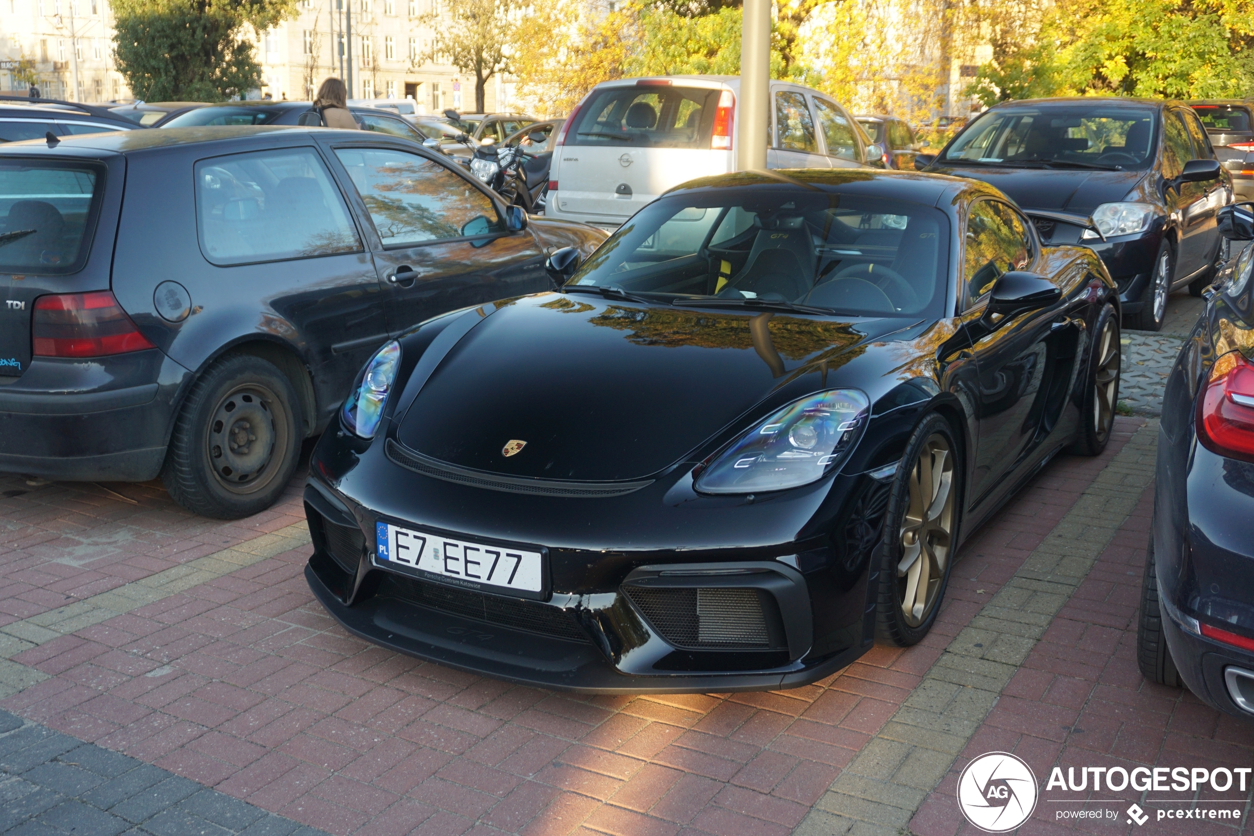 Porsche 718 Cayman GT4