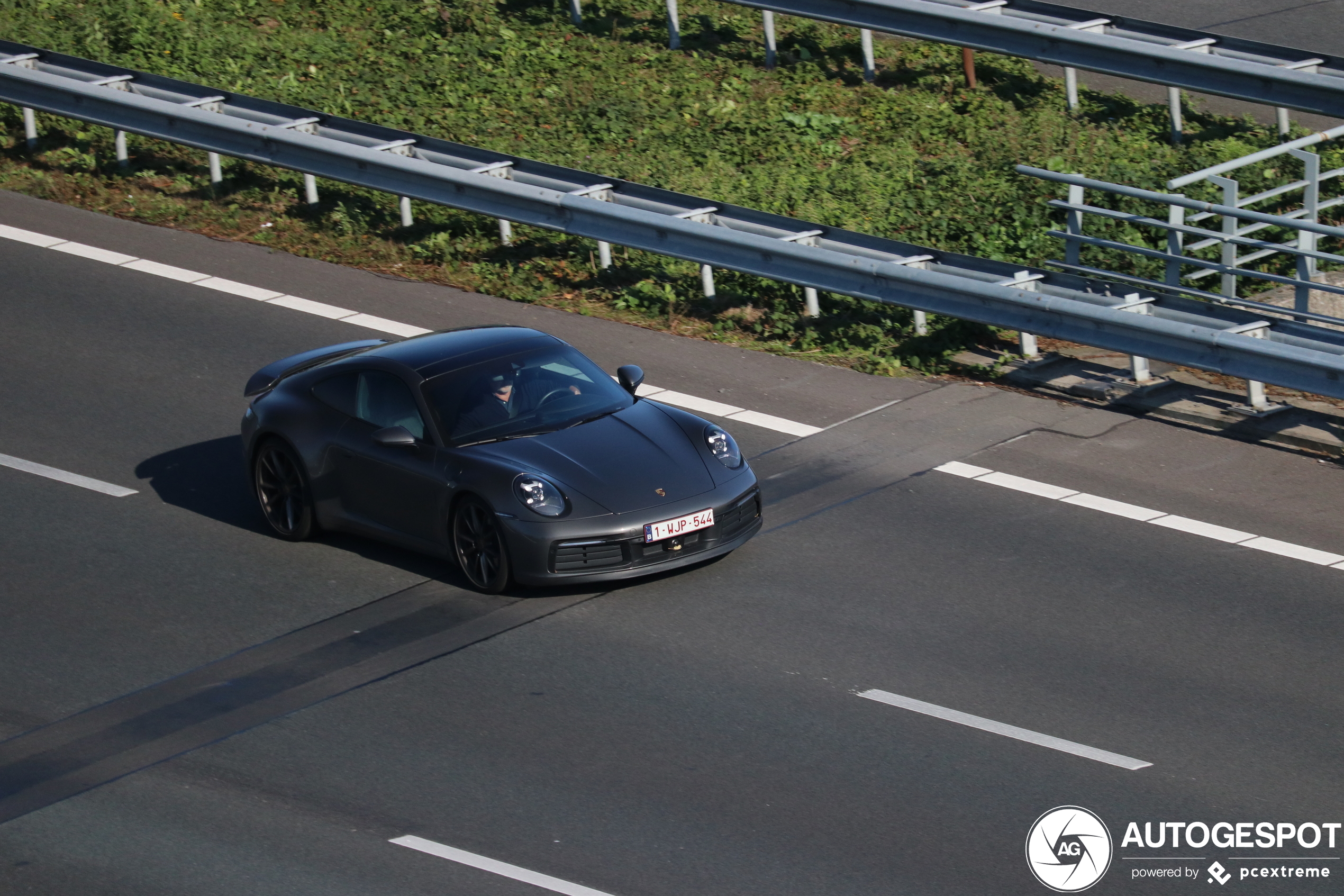 Porsche 992 Carrera 4S