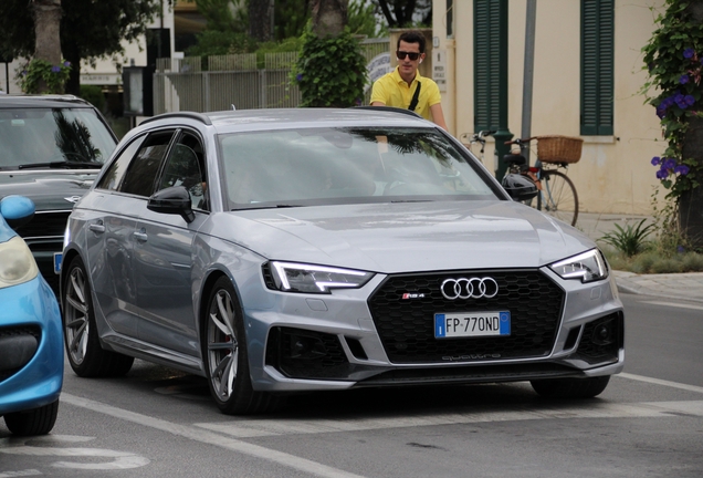 Audi RS4 Avant B9