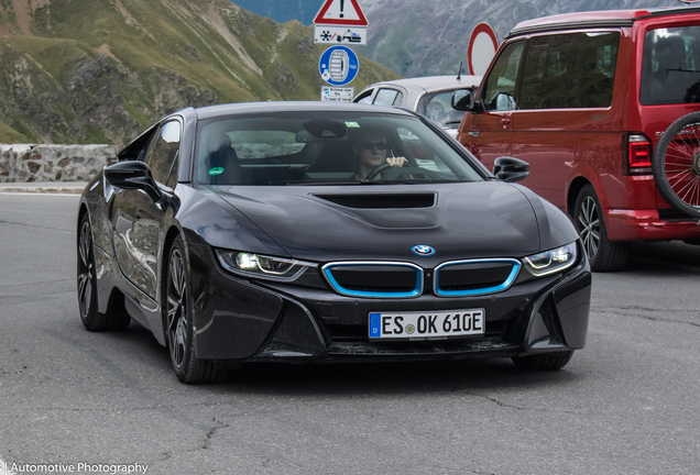 BMW i8