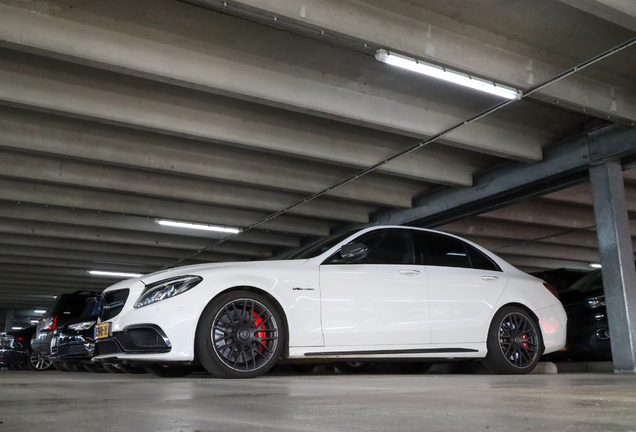 Mercedes-AMG C 63 S W205