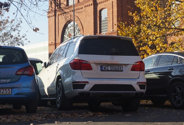 Mercedes-Benz GL 63 AMG X166