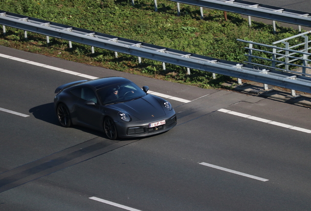 Porsche 992 Carrera 4S