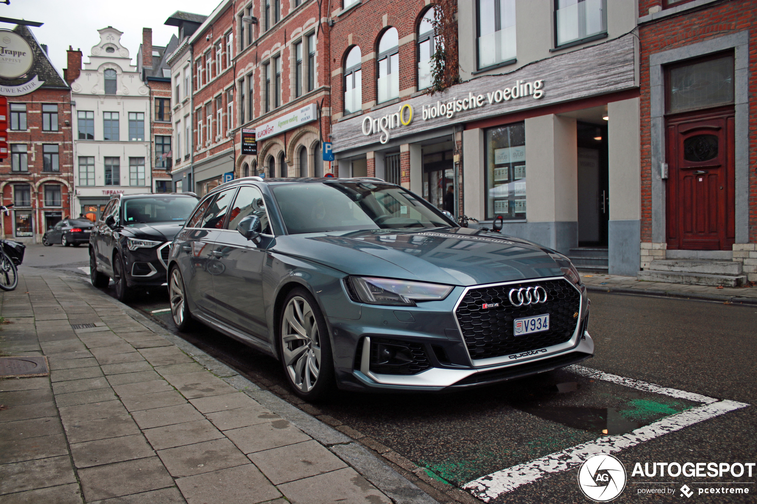 Audi RS4 Avant B9