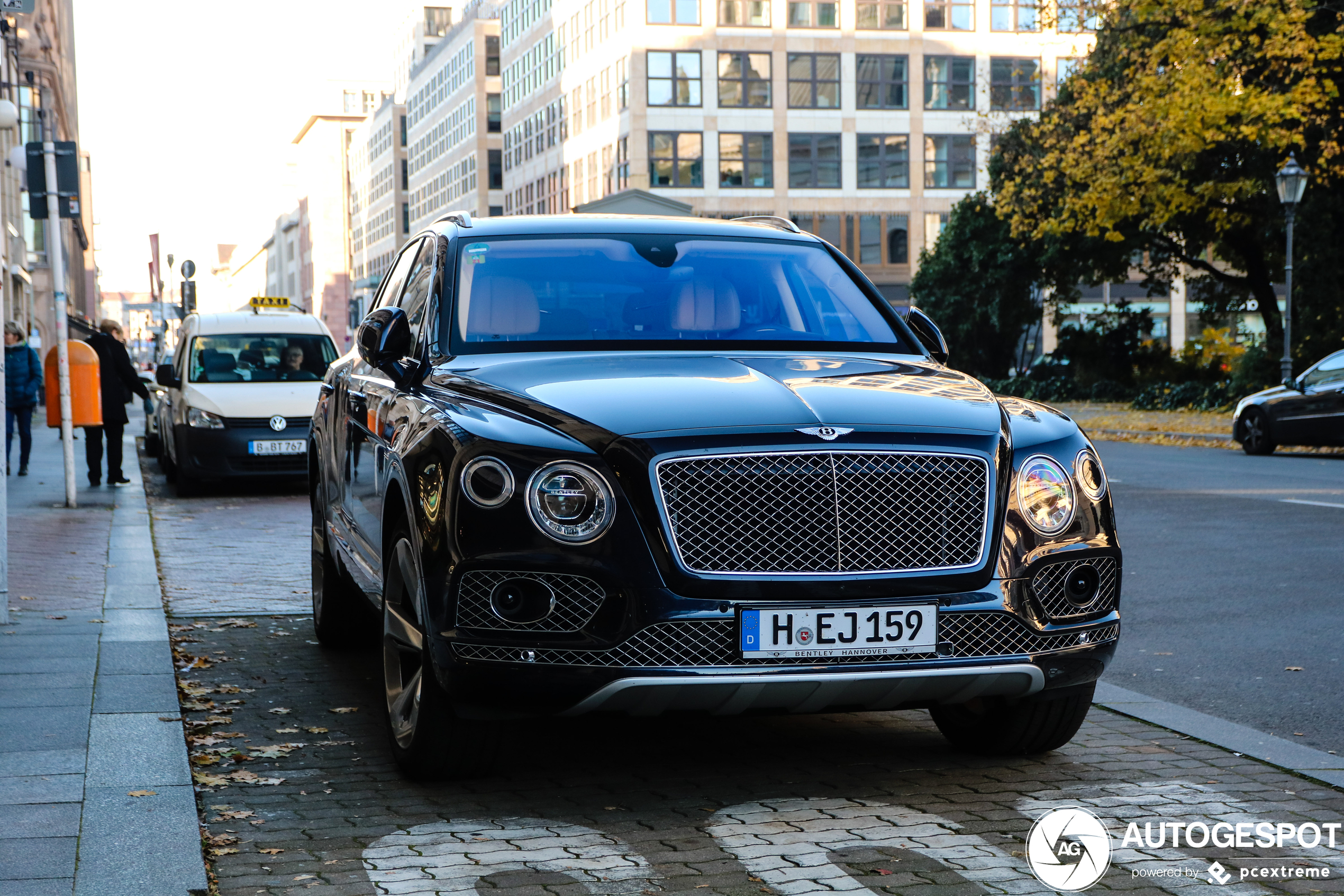 Bentley Bentayga V8