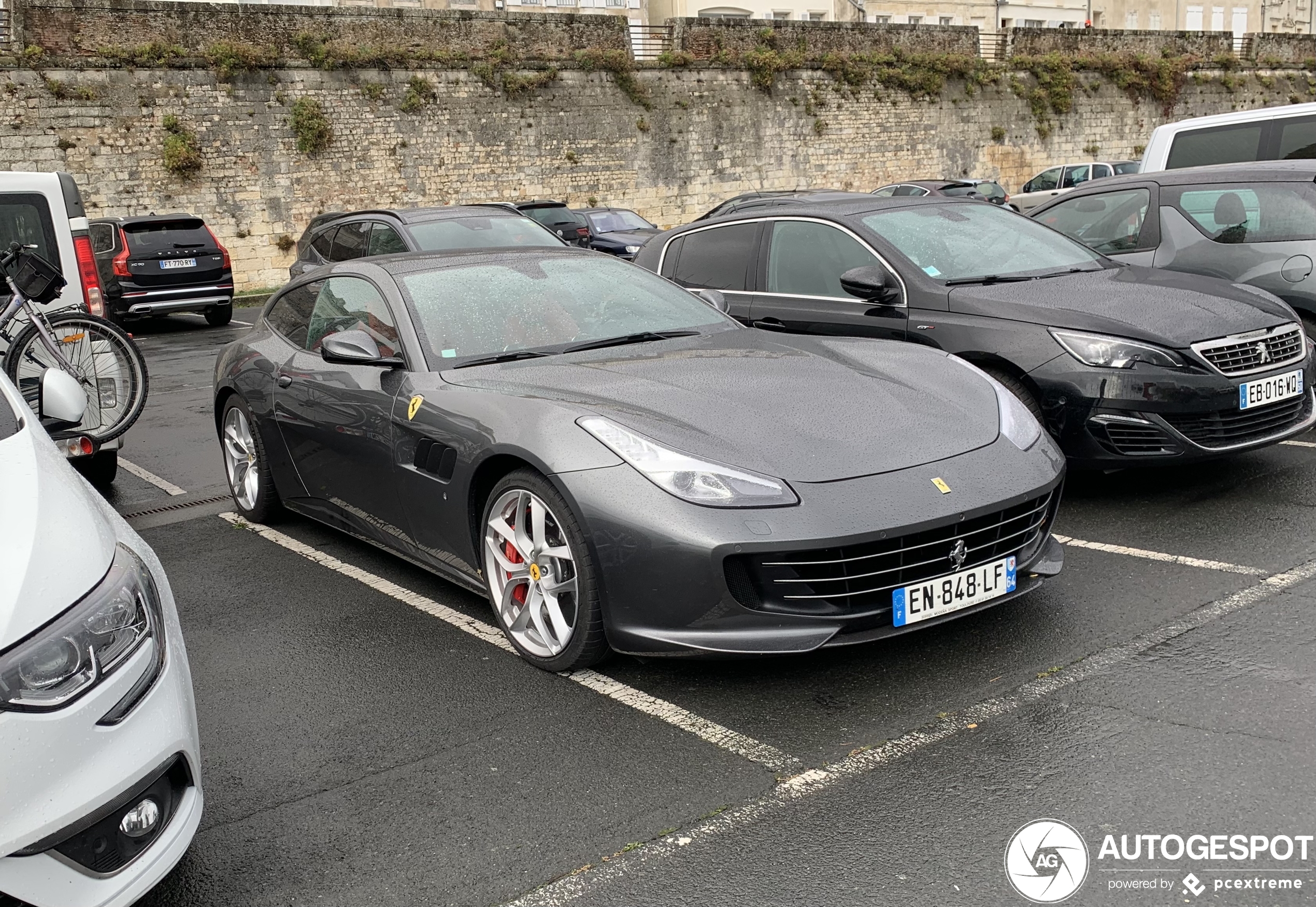 Ferrari GTC4Lusso T