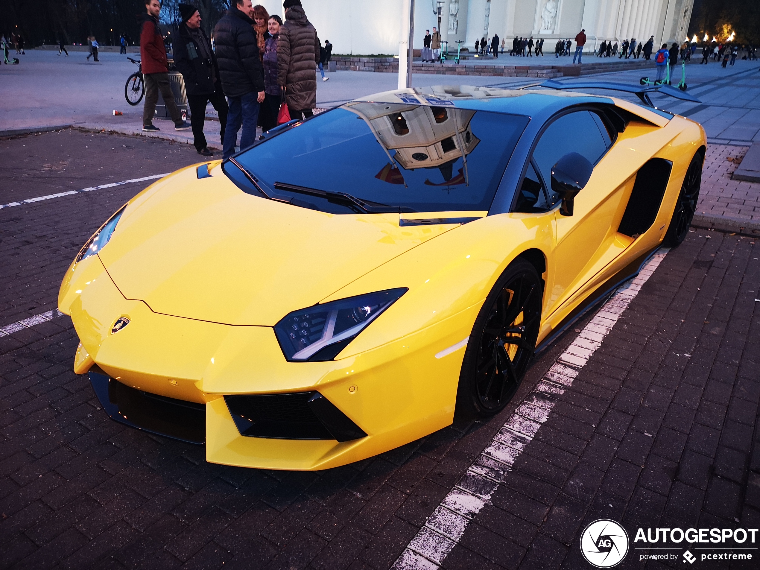 Lamborghini Aventador LP700-4