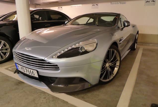 Aston Martin Vanquish 2013