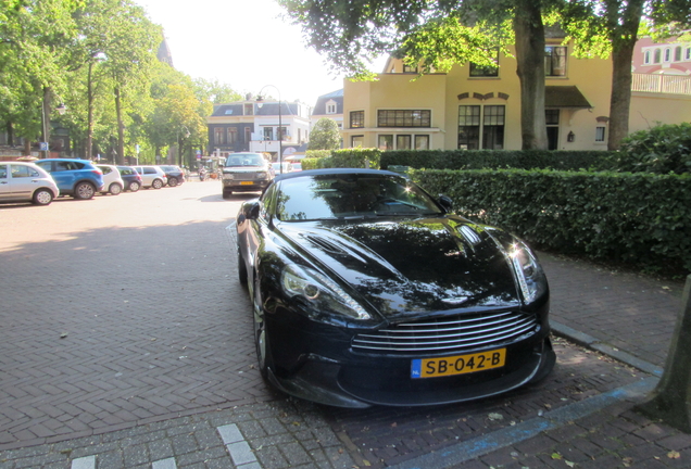 Aston Martin Vanquish S Volante 2017