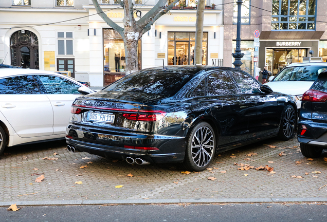 Audi S8 D5