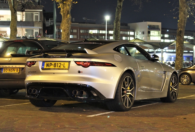 Jaguar F-TYPE SVR Coupé 2017