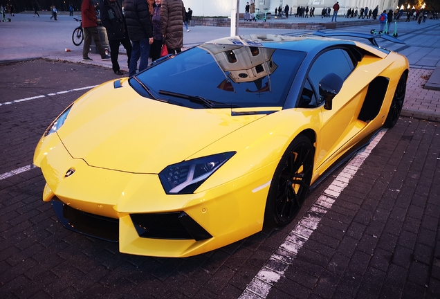 Lamborghini Aventador LP700-4