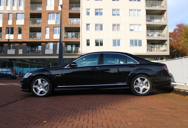 Mercedes-Benz S 63 AMG W221