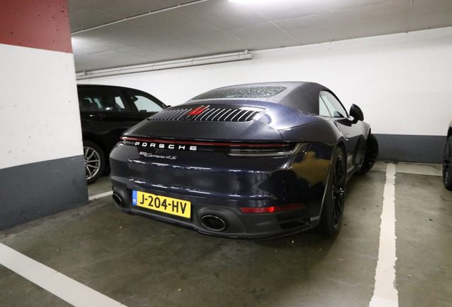 Porsche 992 Carrera 4S Cabriolet