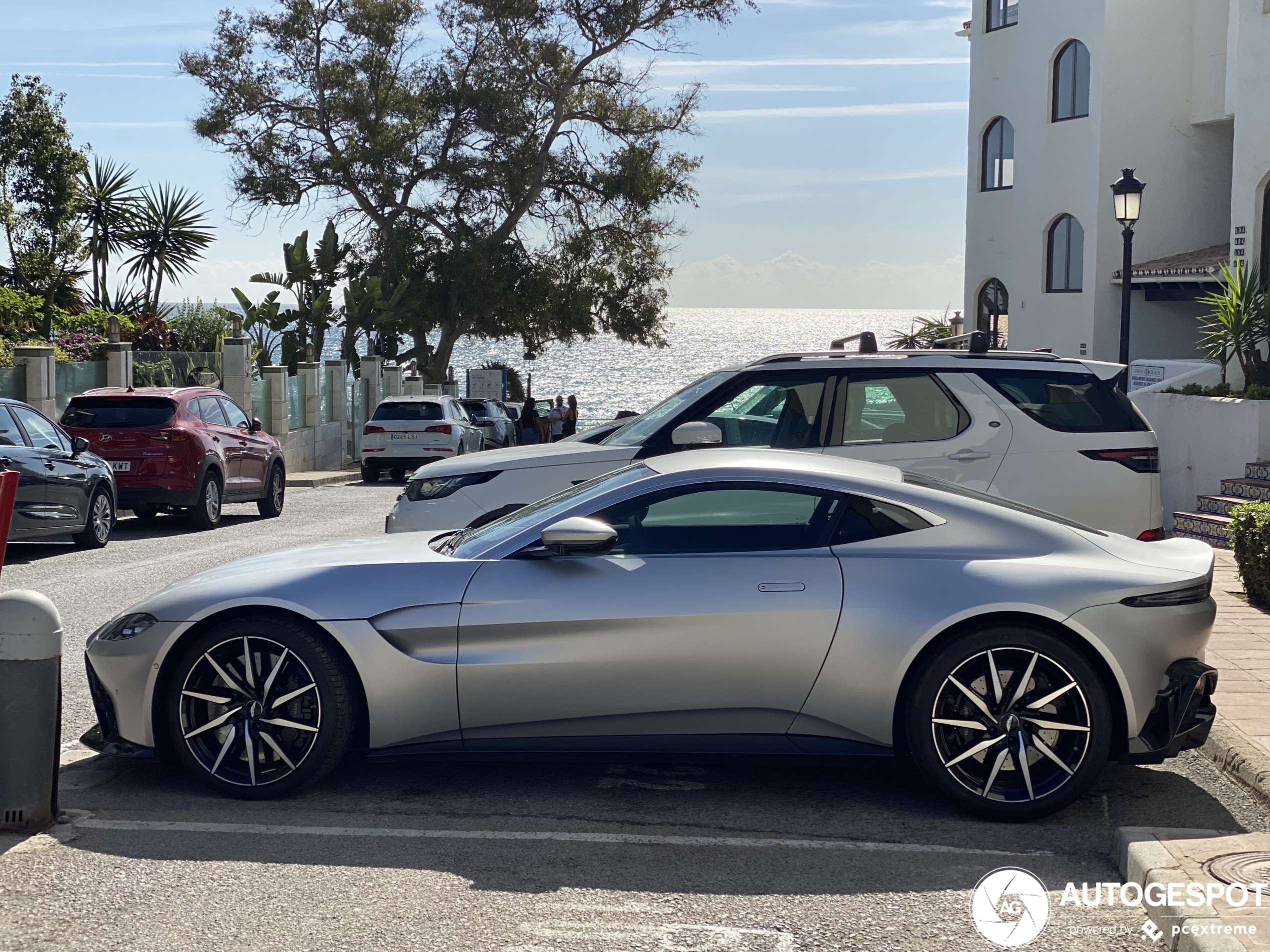 Aston Martin V8 Vantage 2018