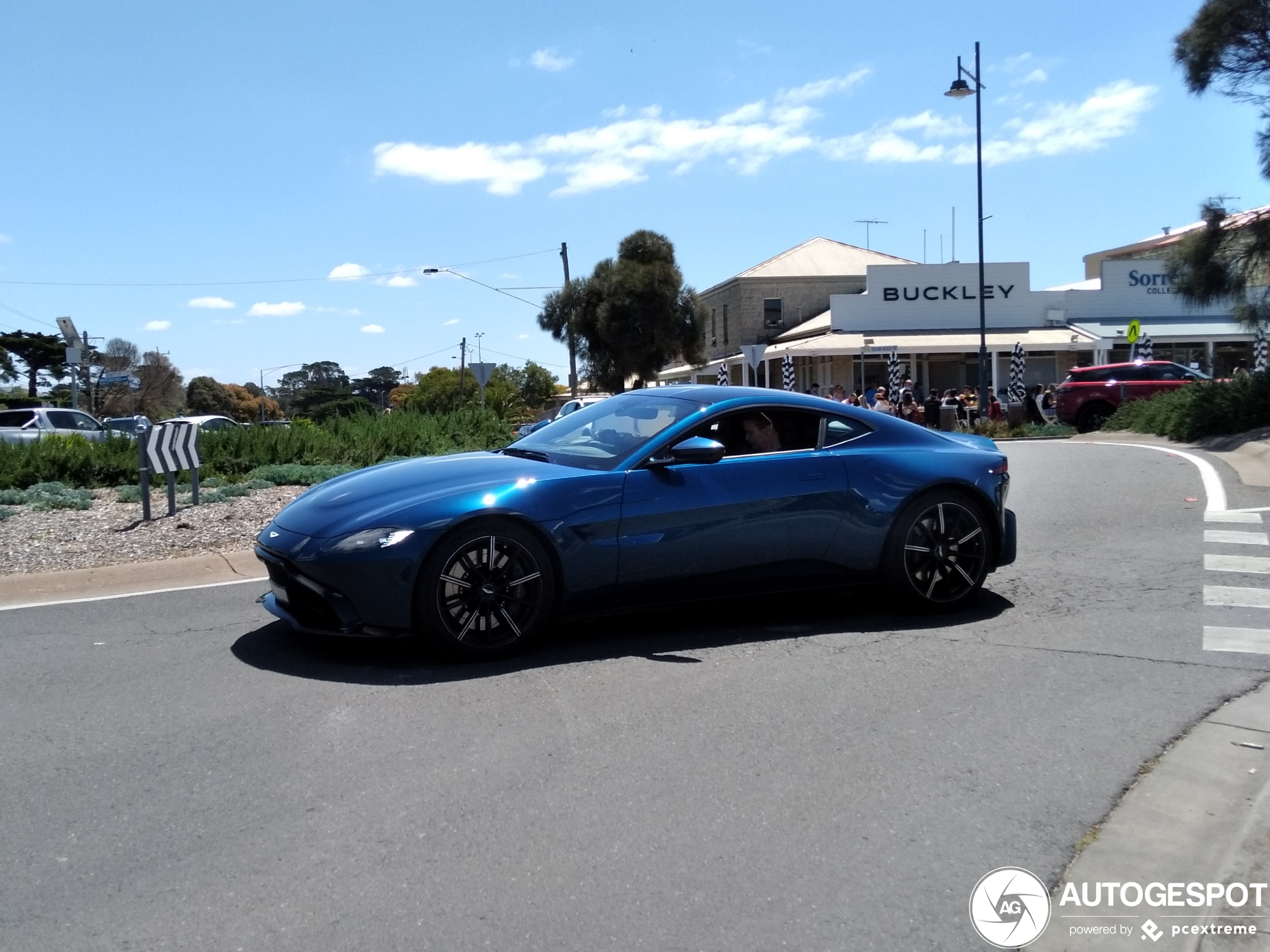 Aston Martin V8 Vantage 2018