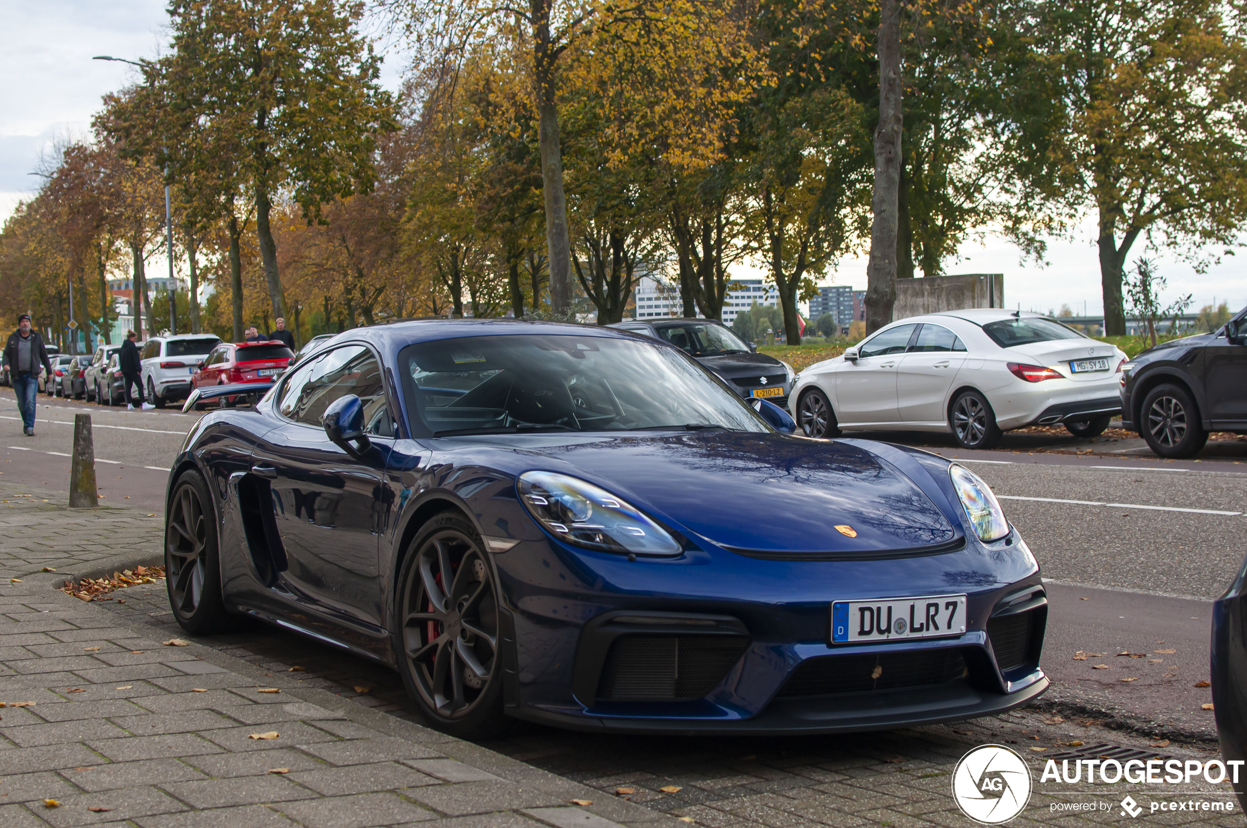 Porsche 718 Cayman GT4