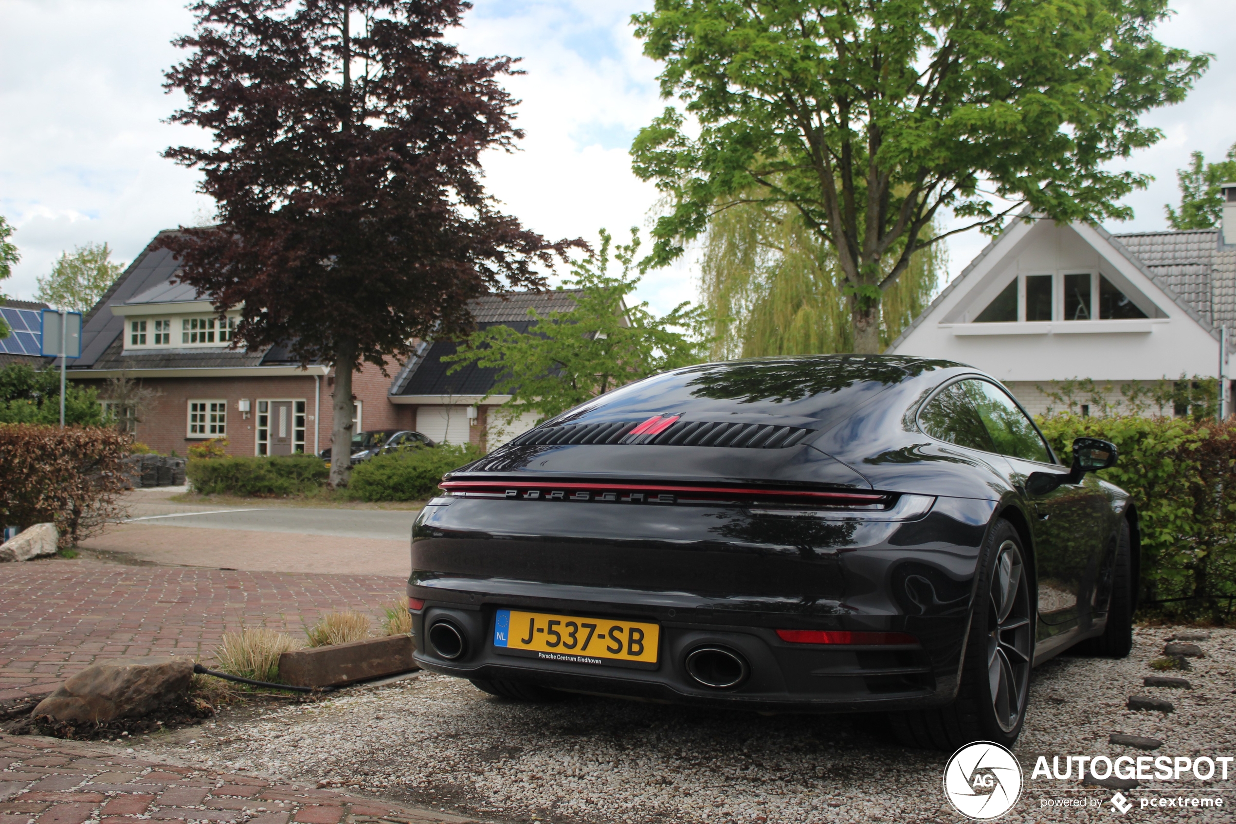 Porsche 992 Carrera 4S