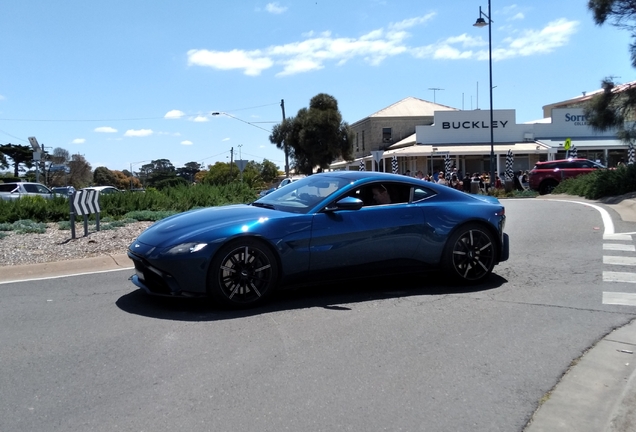 Aston Martin V8 Vantage 2018